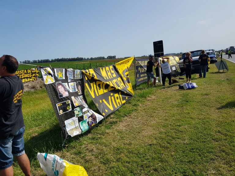 Emotivo acto homenaje de Estrellas Amarillas