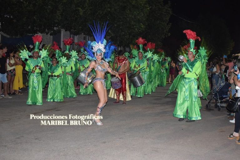 French comenzó a vivir los Corsos