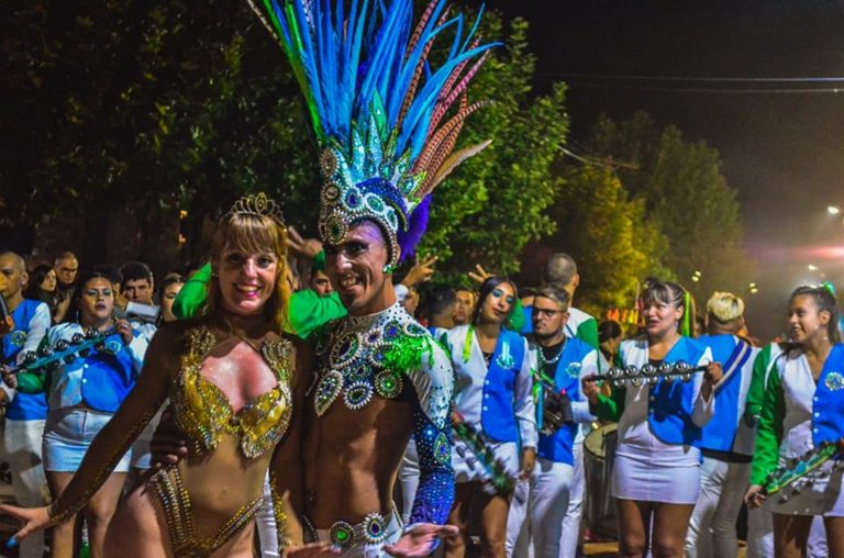 French celebró la segunda noche de los Corsos