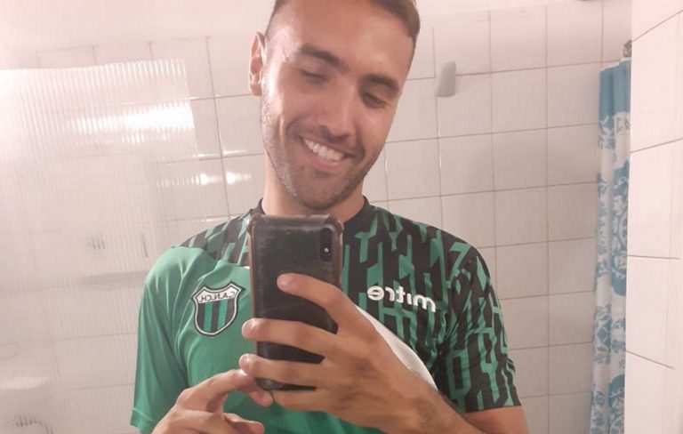 El Profesor Matías Brenna en las inferiores de Nueva Chicago