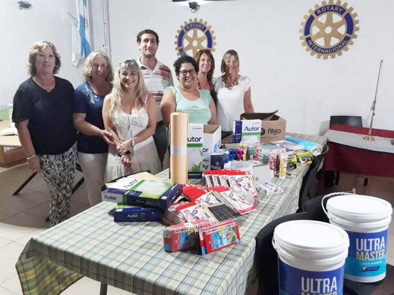 Entrega de la Rueda de Familia del Rotary