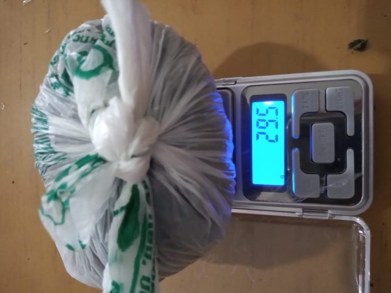 Incautaron plantines y cigarrillos de marihuana