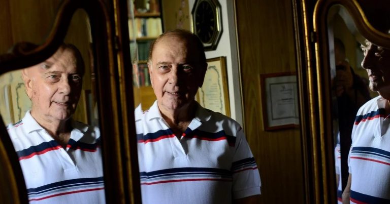 Falleció el cantor nuevejuliense Julio Fontana