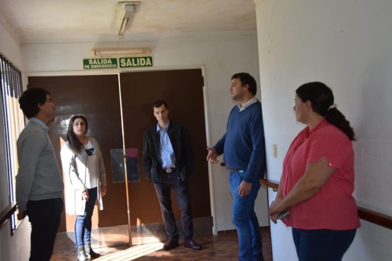 Autoridades recorrieron la ex clínica “Mater Divini”