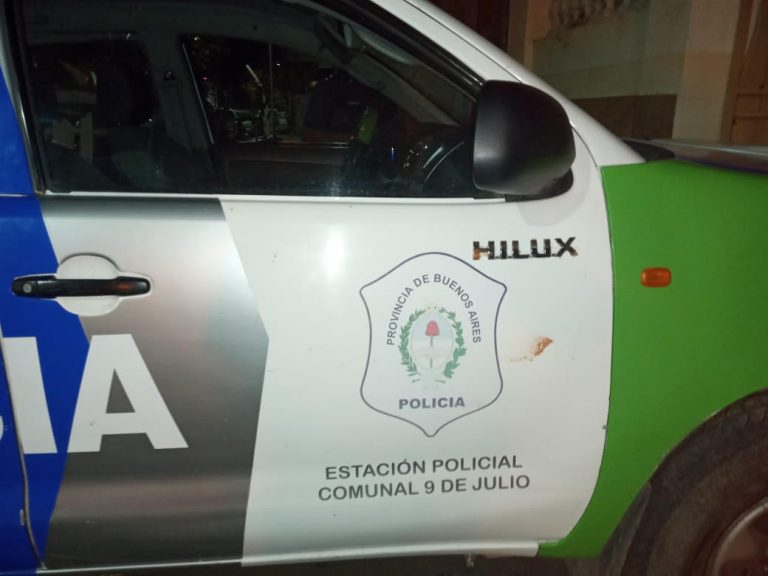 Resistencia a la autoridad: dañaron un móvil y una moto policial