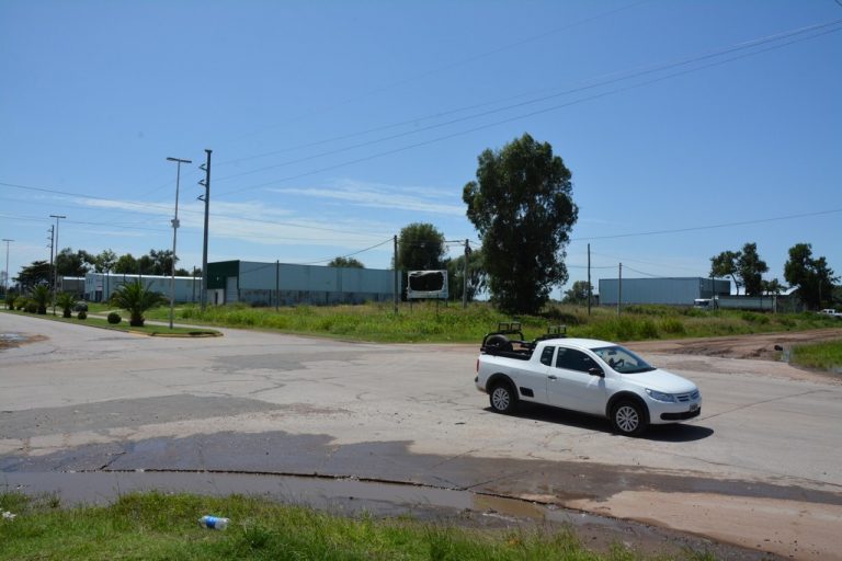 En Agustín Alvarez y Urquiza habrá una rotonda provisoria