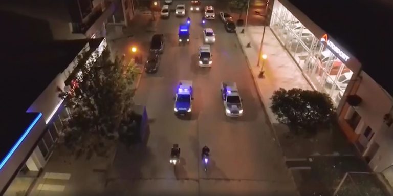 Un show de luces rinde homenaje a los agentes sanitarios y de seguridad
