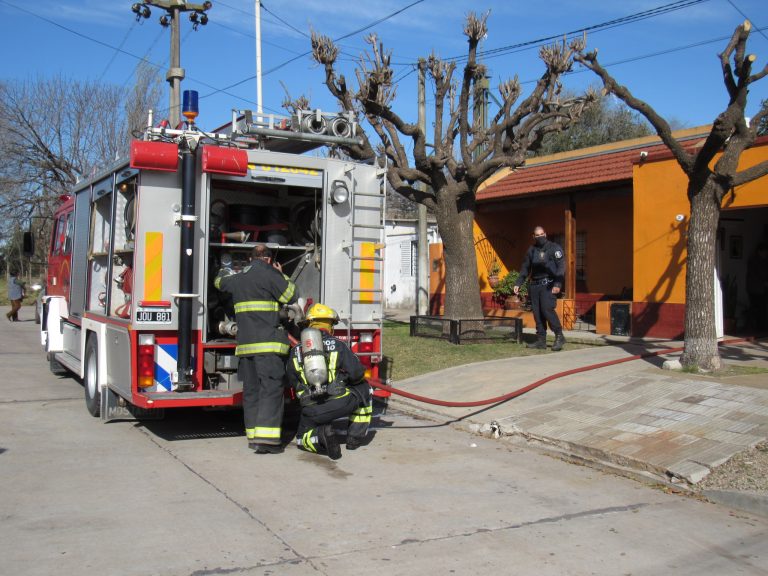 Principio de incendio en una vivienda