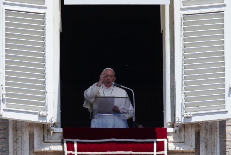 Francisco pidió no cantar victoria antes de tiempo con el coronavirus