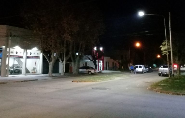 Avanza el recambio de luminarias leds en avenidas