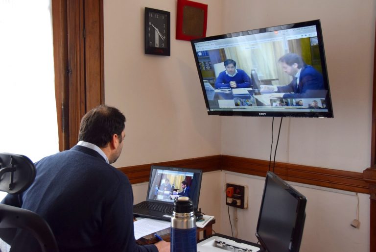 Barroso firmó un convenio para recibir asistencia financiera