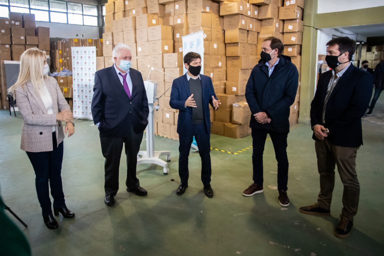 La Provincia entregó más de 200 respiradores a 44 municipios