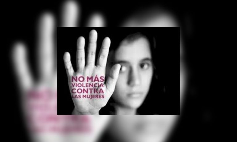 Había ido a un curso sobre violencia de género, la rociaron con alcohol y murió quemada