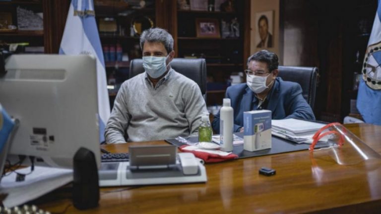 Más de 10.000 alumnos vuelven a las escuelas en San Juan