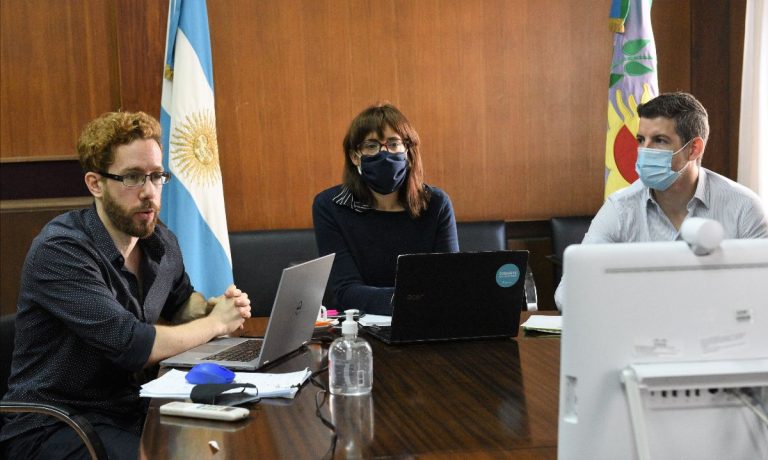 La Provincia realizó una propuesta salarial a los estatales