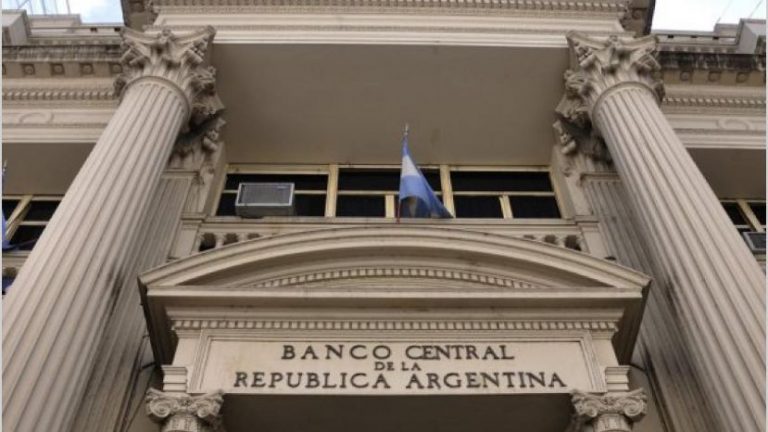 Las nuevas disposiciones del Banco Central atentan contra el campo