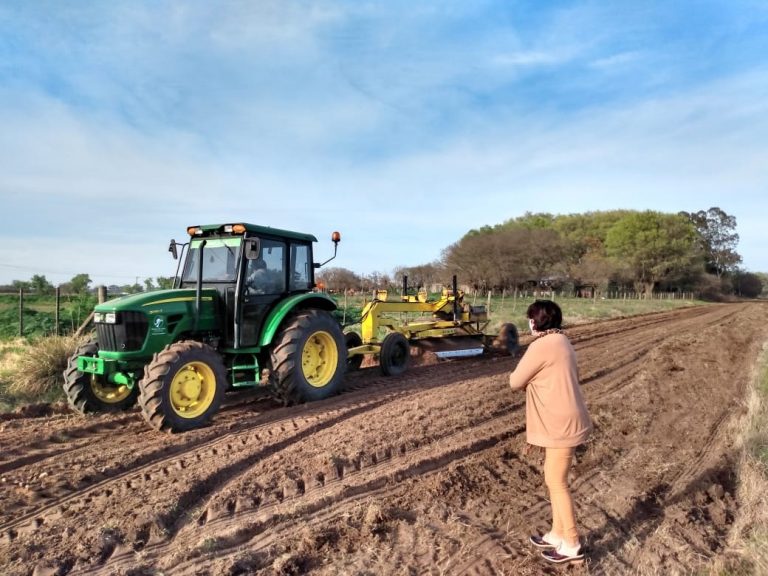 Trabajos en calles y caminos de Dudignac