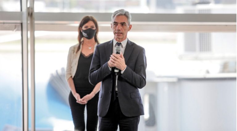 Retorno de vuelos, trenes y los micros de larga distancia