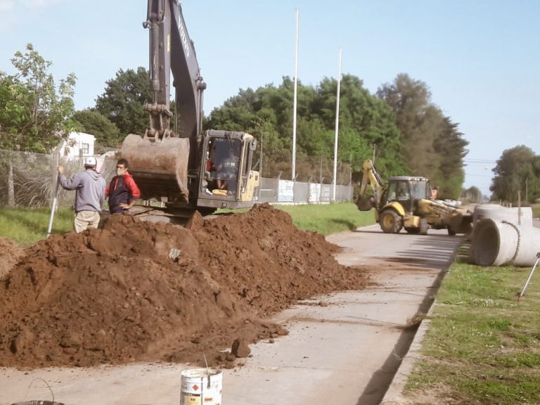 “El Santo”: se ejecutan obras de desagües