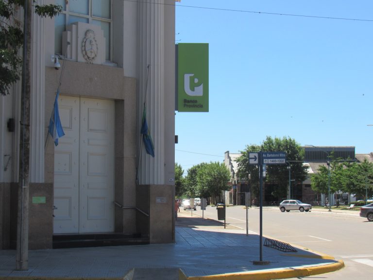 Banco Provincia: cierre preventivo por aislamiento