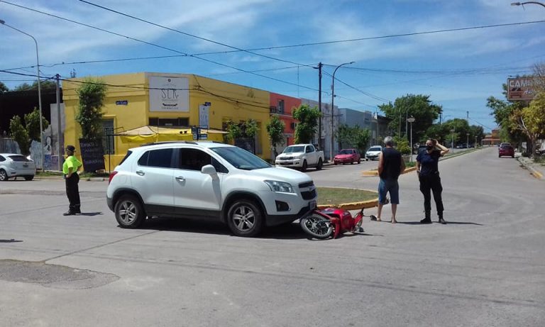 Dos motociclistas resultaron lesionados