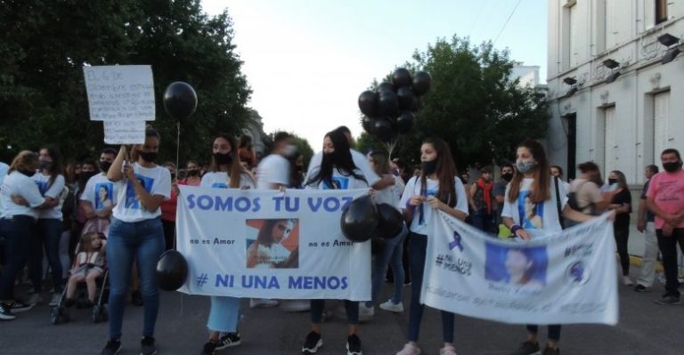 Se realizó una marcha en la Ciudad de Pehuajó