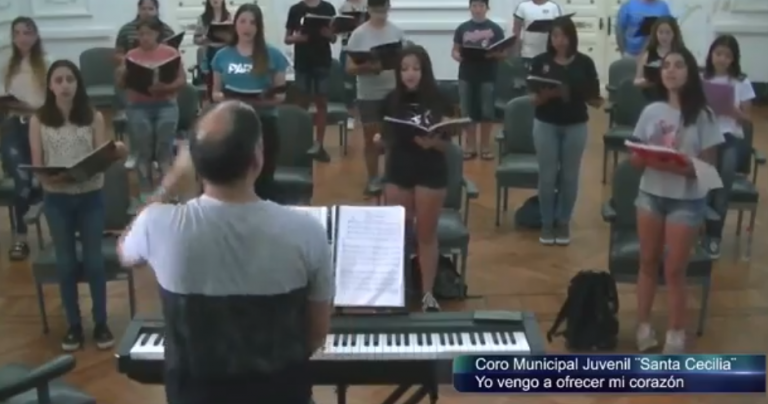 El Coro “Santa Cecilia” adoptó sus ensayos a la pandemia