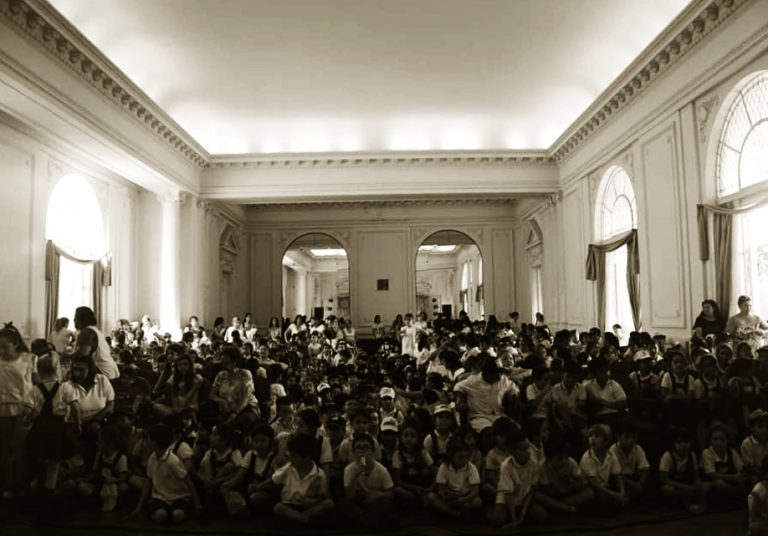 Ornato y artes decorativas en el nuevo Salón Blanco