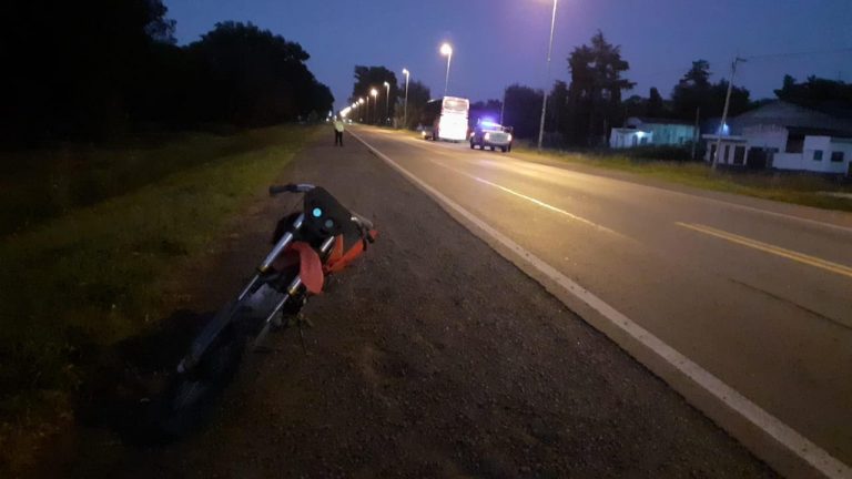 Accidente entre una moto y un ómnibus