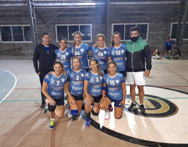 Podio para el vóley de Club San Martín en un torneo provincial