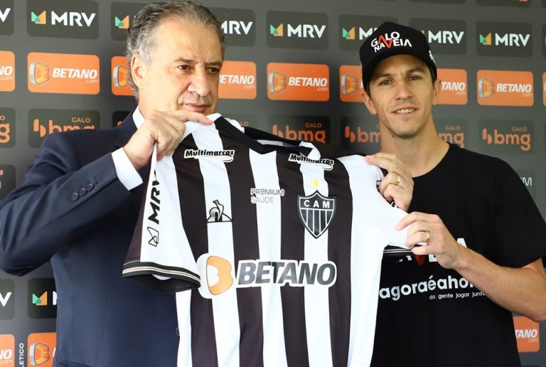Nacho Fernández fue presentado por el Atlético Mineiro