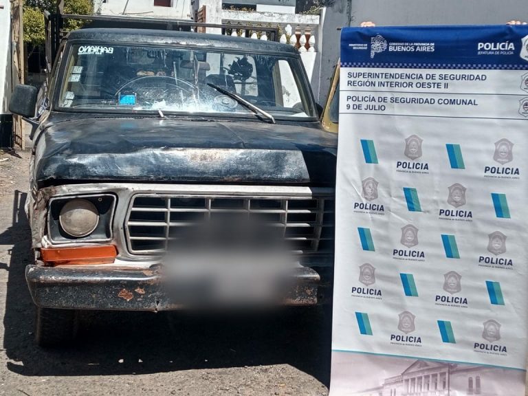 Dos camionetas fueron interceptadas por la Policía