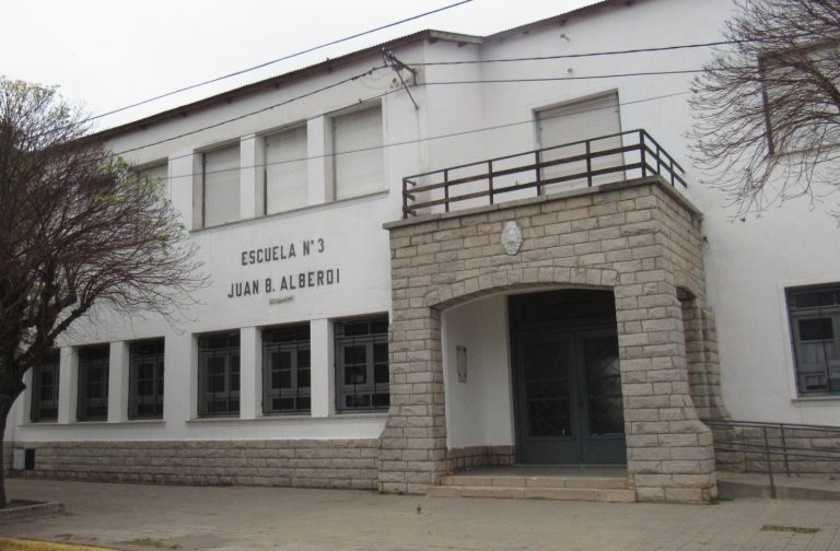 Mañana la UCR elige sus autoridades