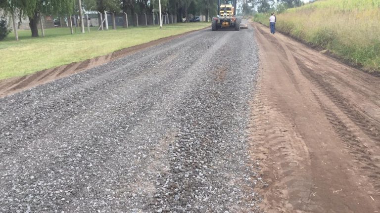 Se realiza el mejorado de calles en la zona industrial