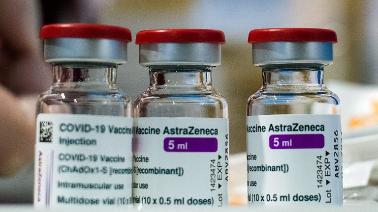 La OMS instó a usar la vacuna de AstraZeneca