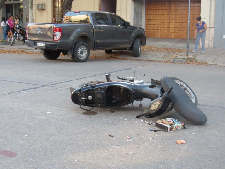 Accidentes: dos motociclistas lesionados