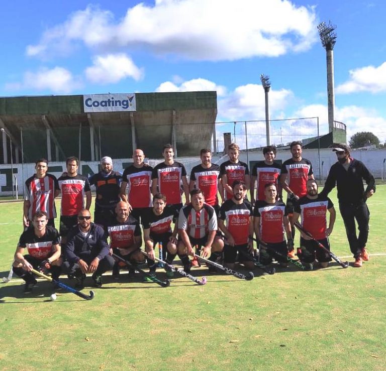 Hockey: Atlético debutó con un triunfo