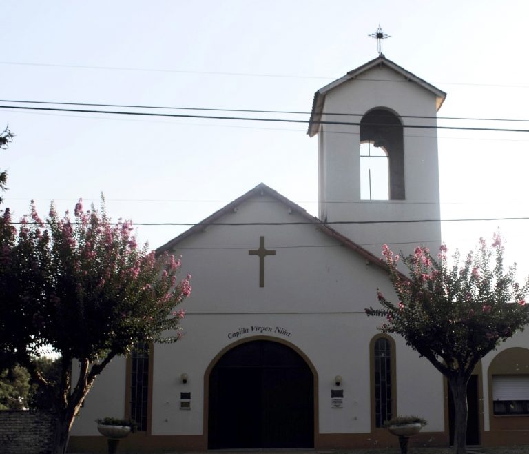 Iglesias en los pueblos turísticos para recorrer en Semana Santa