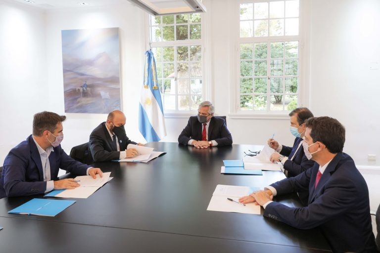 El Presidente anunció nuevas medidas para reducir los contagios