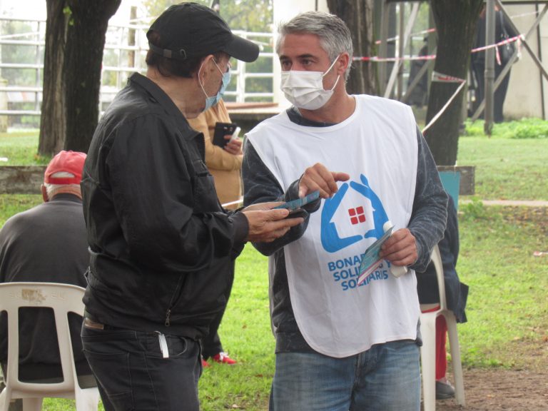 Vacunación: se aplica la segunda dosis de Sinopharm