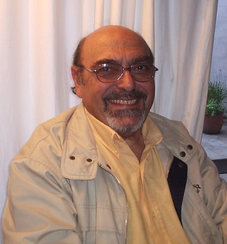 La Familia de Roberto Bérgamo agradece