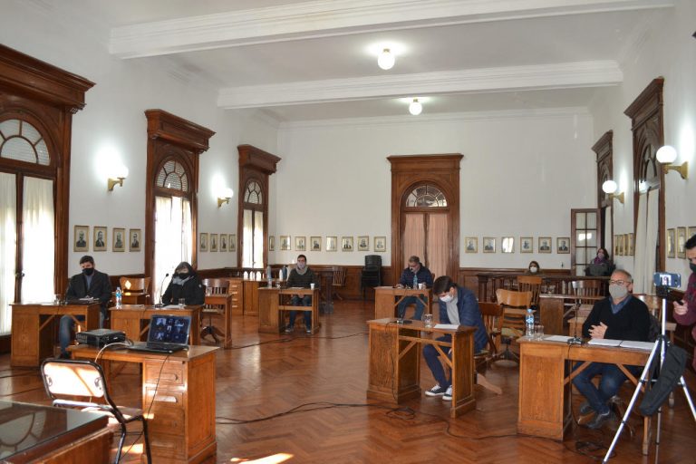 El Concejo aprobó el pedido por la presencialidad escolar