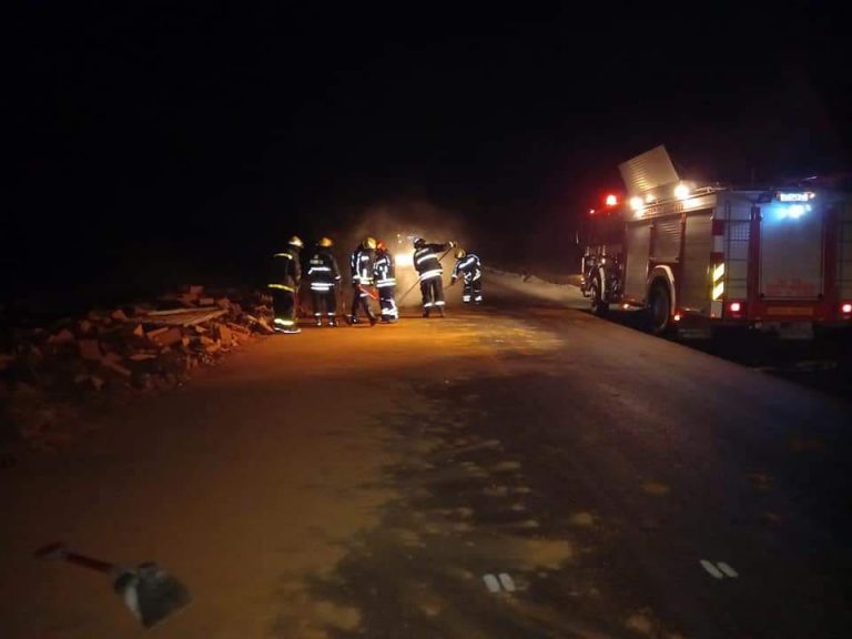 Un camión perdió la carga de ladrillos en Ruta 65