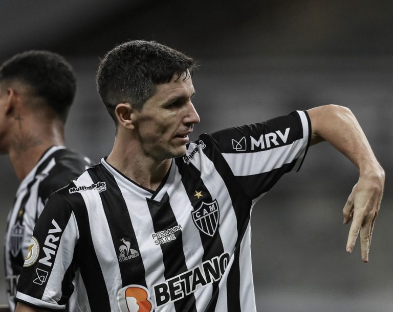 Nacho Fernández reapareció con dos goles