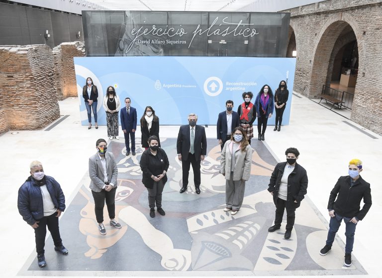 Presentaron el nuevo DNI para personas no binarias