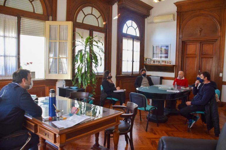 El Clan Ferrario sueña con un gimnasio propio