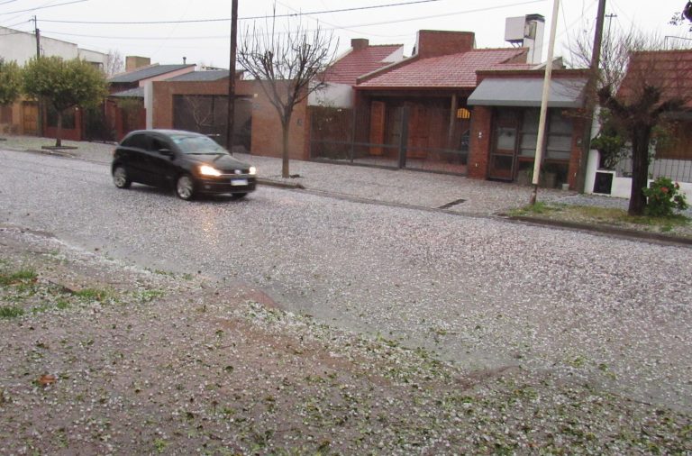 Tormenta con granizo sorprendió a 9 de Julio