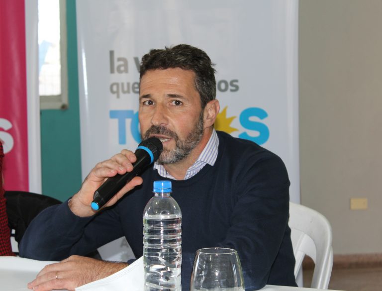 Mignes: «ofrecemos el compromiso de trabajo»