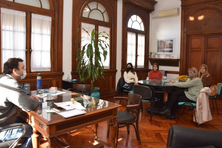 Se reunieron autoridades educativas y el Intendente
