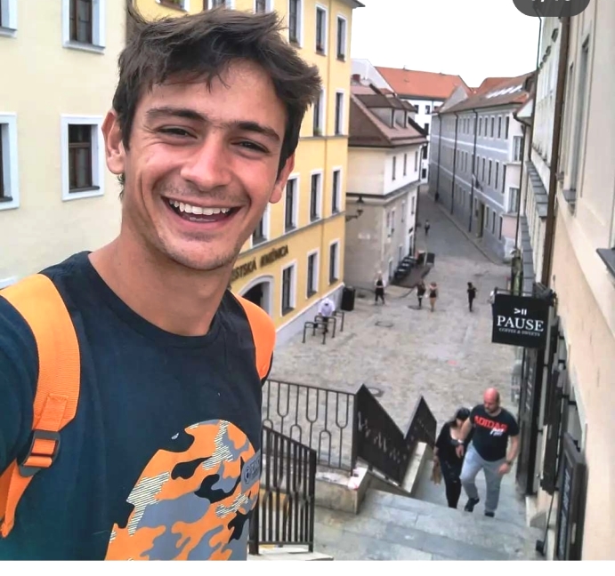Importante actuación de Mariano Navone
